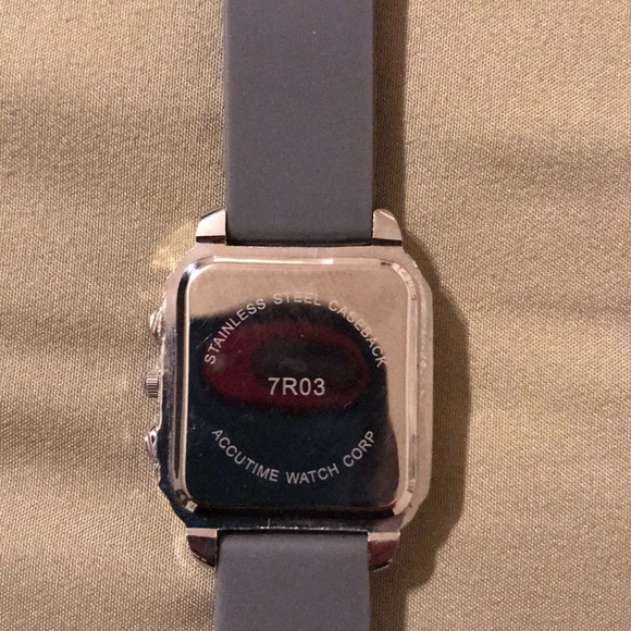 Watch - Picture 3 of 3